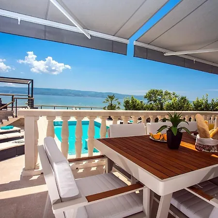 ヴィラ Beachfront Draga With 32sqm Private, Heated Pool, 4 Bedrooms, Sea View