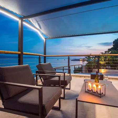 ヴィラ Beachfront Draga With 32sqm Private, Heated Pool, 4 Bedrooms, Sea View *
